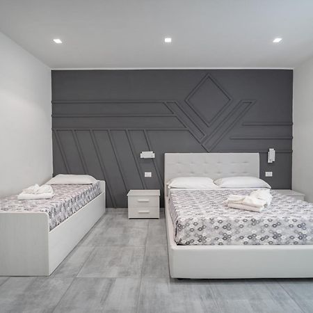 Vincent Guesthouse Scalea Kültér fotó